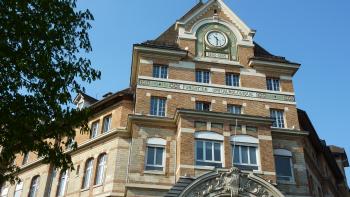 Façade Hôpital Fondation Adolphe de Rothschild